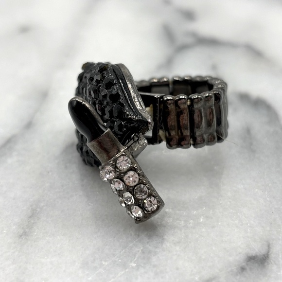 Lips & Lipstick Black Crystal Finger Fashion Ring‎ - Picture 8 of 8